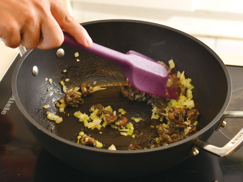 ��ŷ��ʥ�����硿�����ط�ζ�����ݵ�����