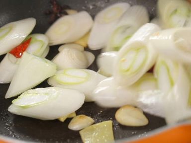 �ܲ������Źǵ�����