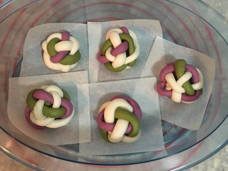 ��ɫ������ͷ������