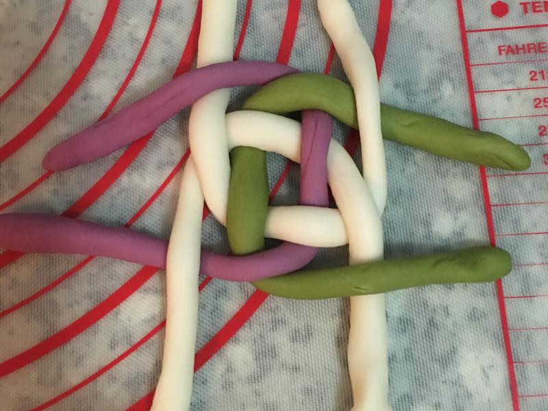 ��ɫ������ͷ������