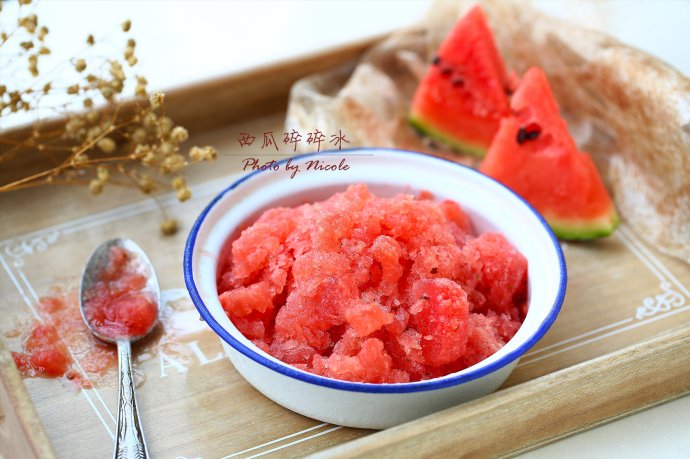 吃不完的西瓜巧利用:西瓜碎碎冰的做法
