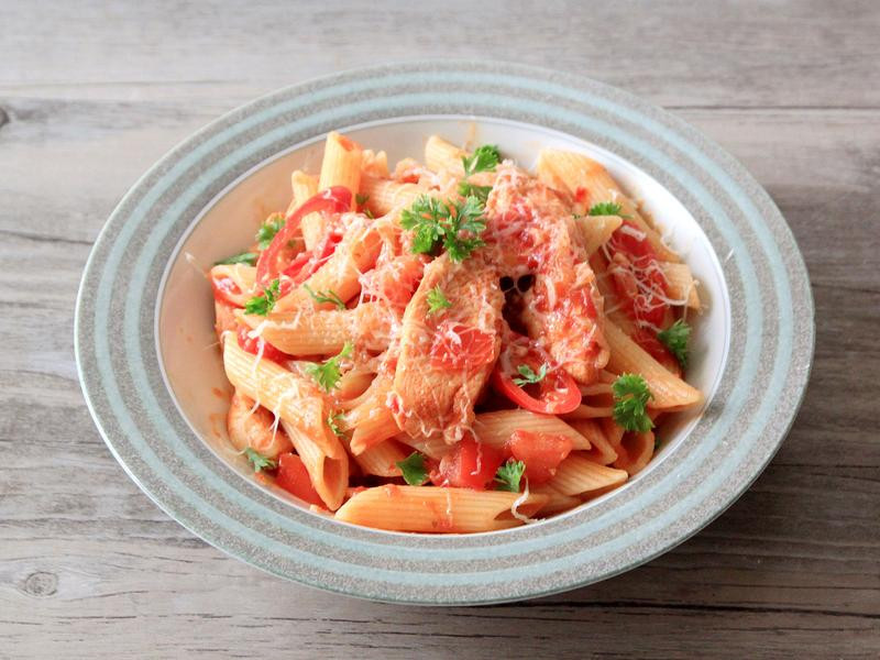 辣味鸡肉蕃茄笔管面的做法