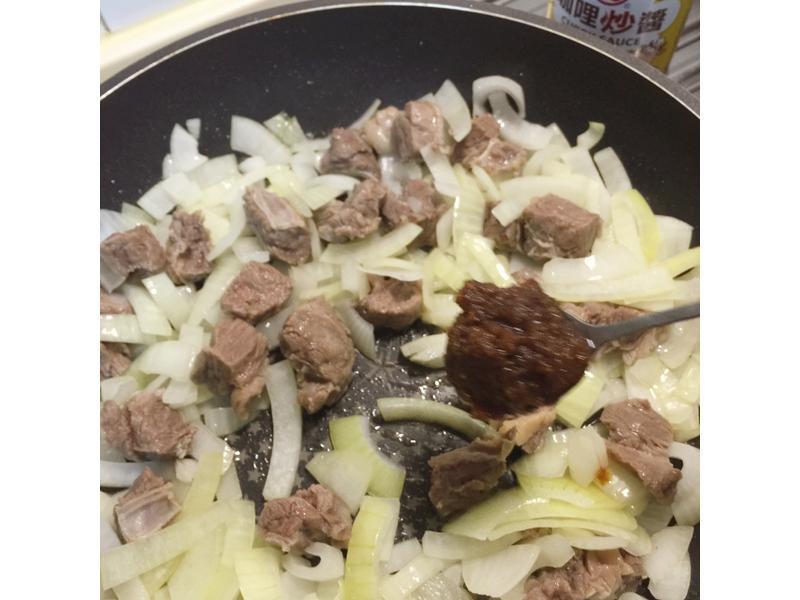 ���~��������ţ��(ţͷ�ƿ�����ʳ��)������