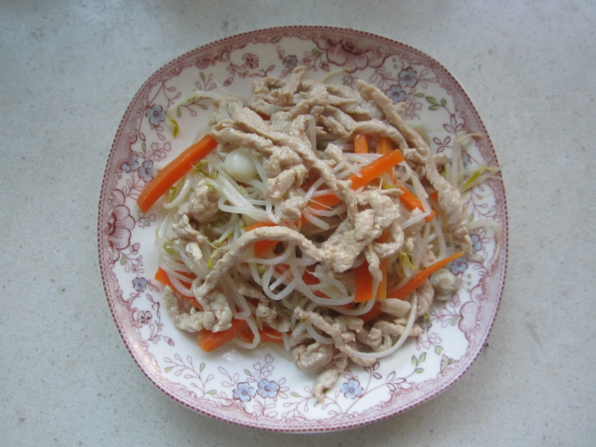 绿豆芽肉丝的做法