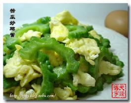 苦瓜炒鸡蛋的做法