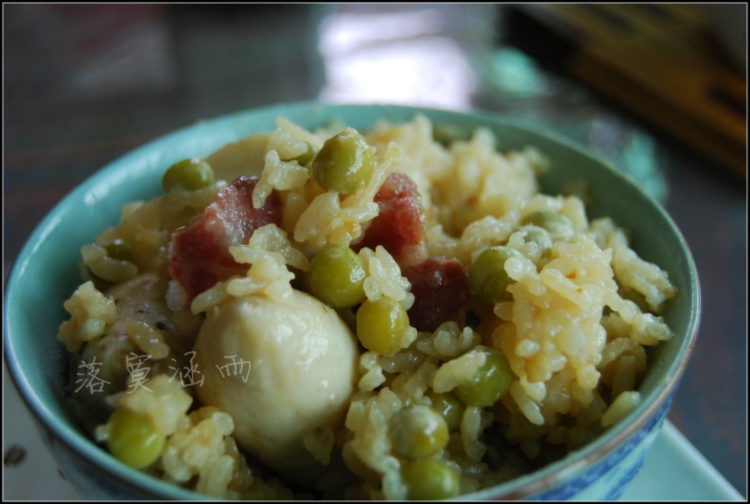 芋艿头焖饭 又撑破肚皮的做法