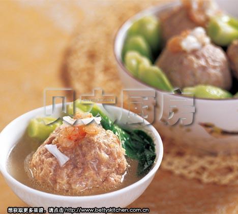 海味狮子头的做法