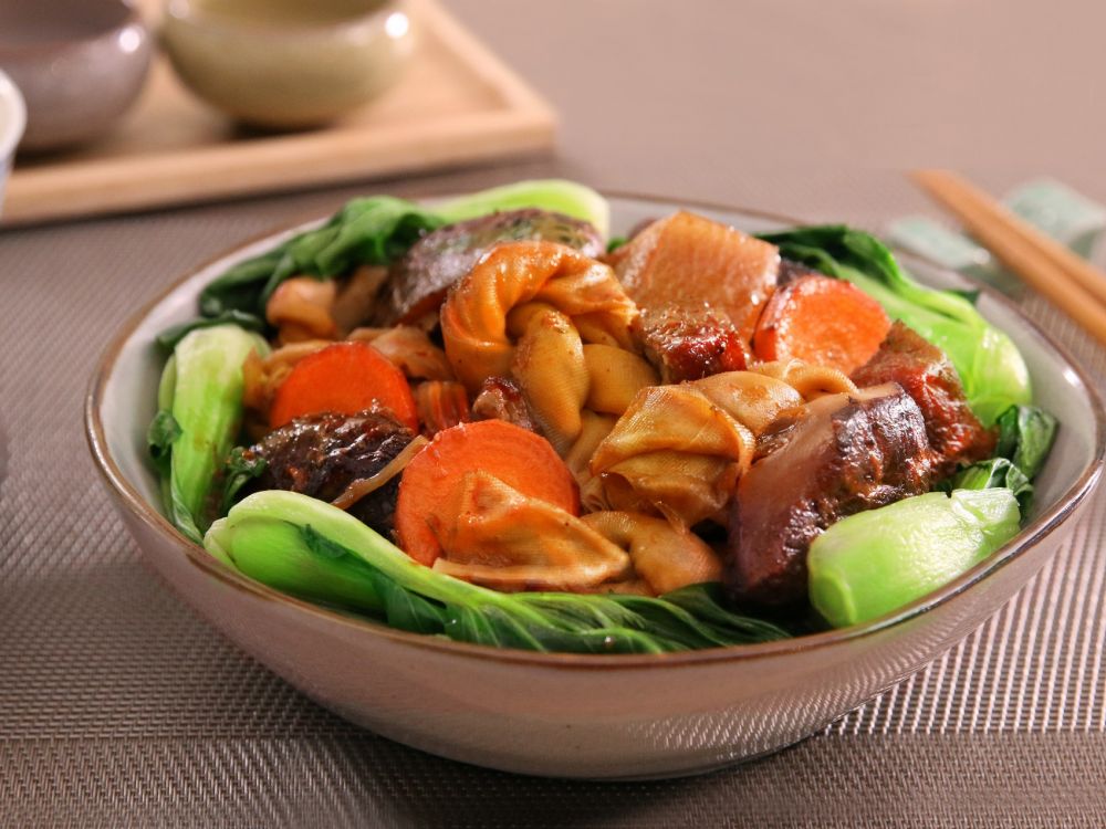 百页焖五花腩的做法