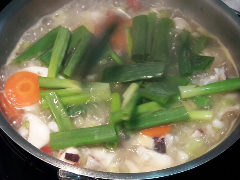 �⳴��֦������