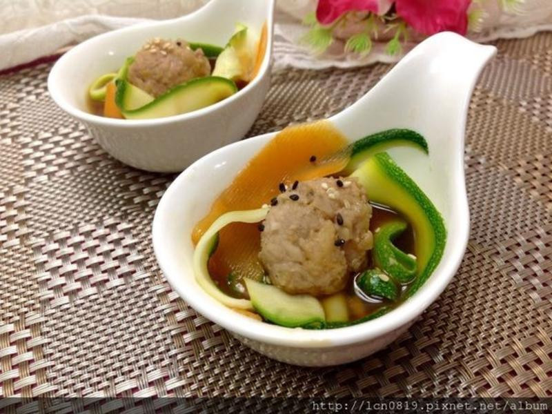 ������ͷ�����ӵ�����