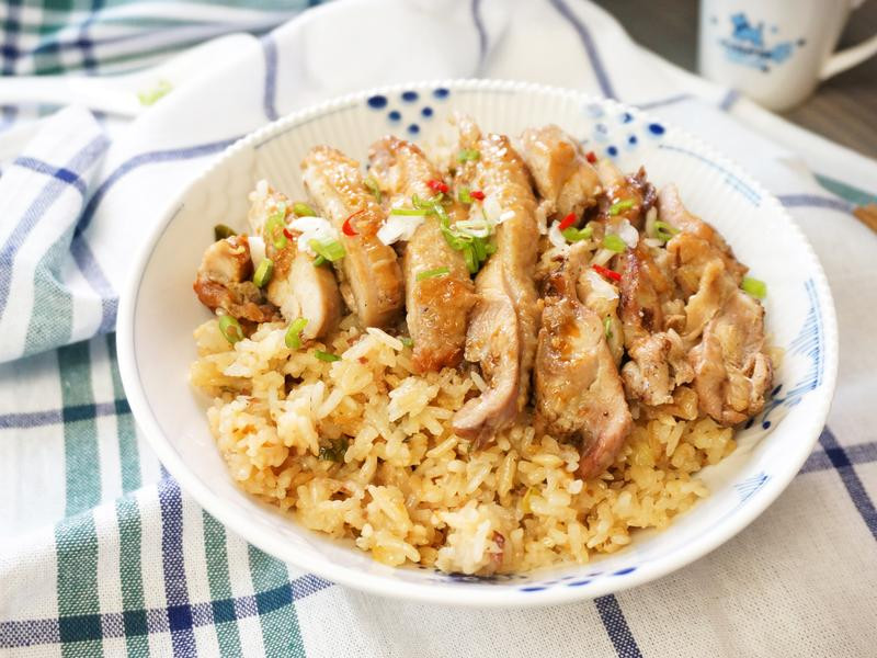 香蒜啤酒鸡肉炖饭的做法