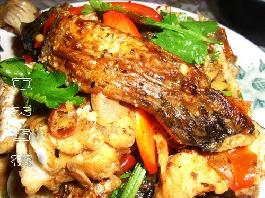 酸辣鱼块的做法