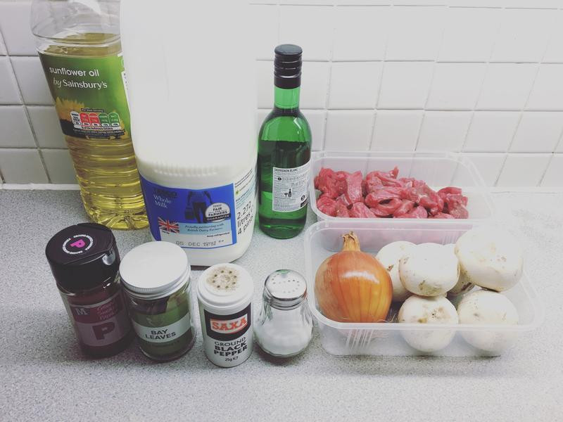 ���̰׾����������