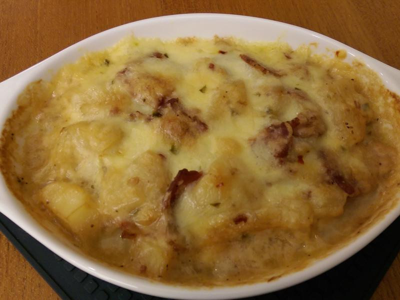 焗烤奶香培根马铃薯的做法