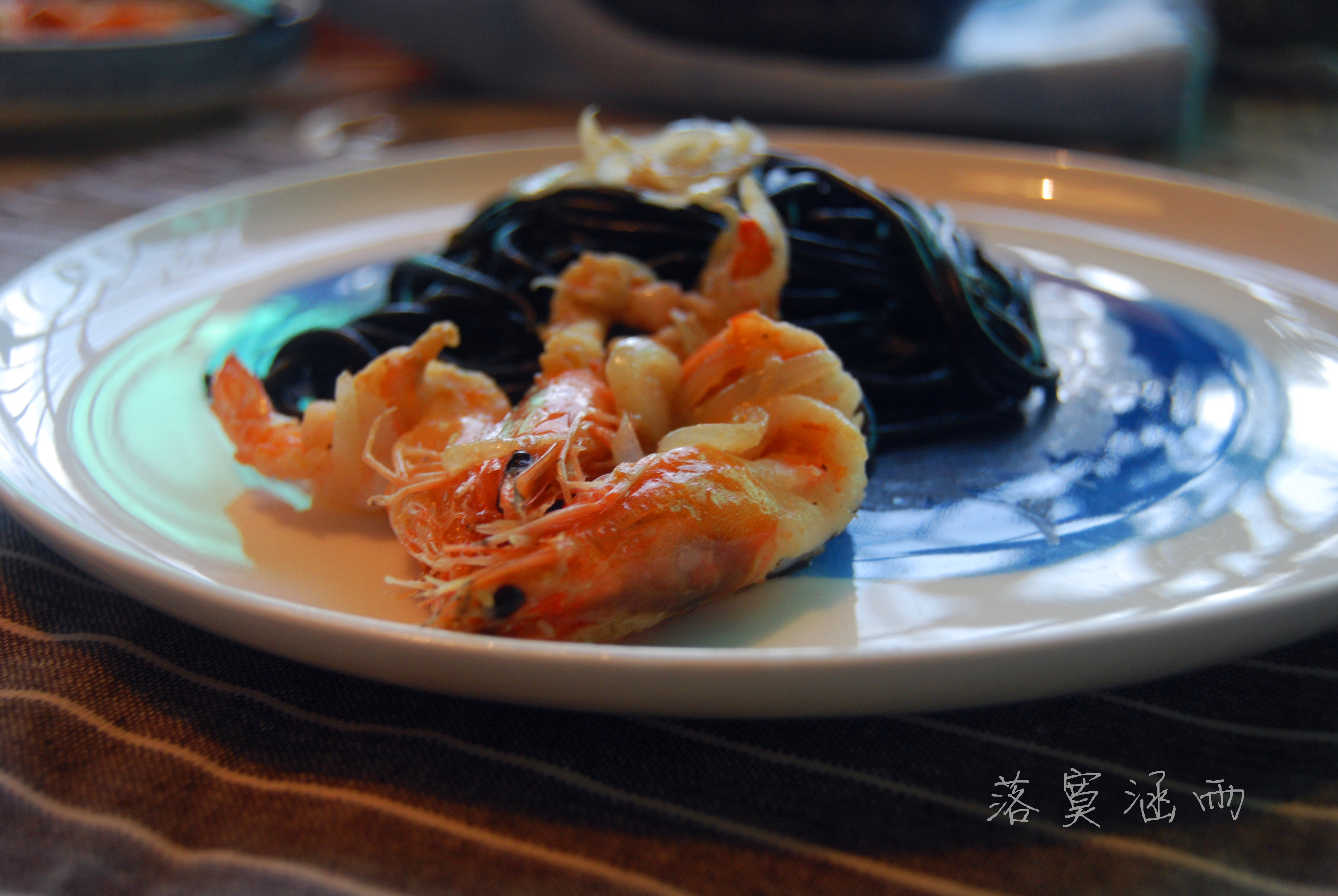 ºÚÉ«ÒâÃæ ³å»÷ÄãµÄÊÓ¾õµÄ×ö·¨