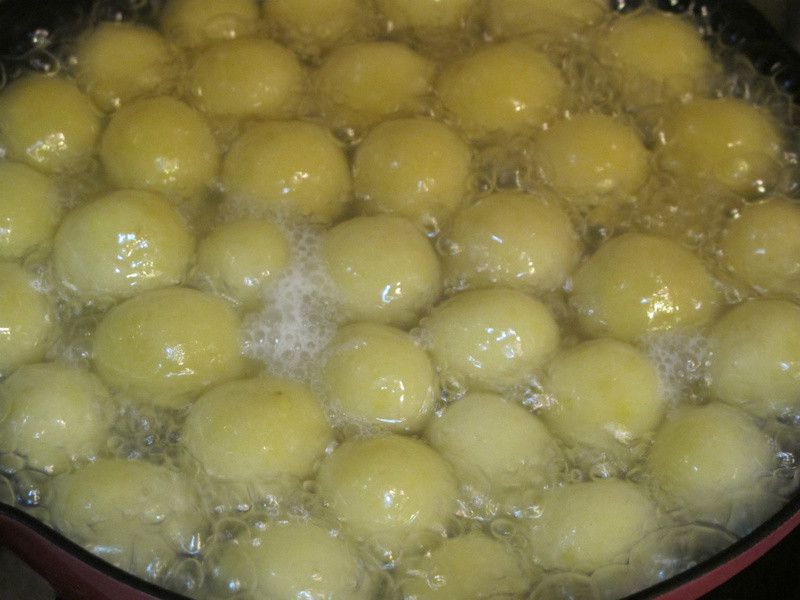 ���۵ع�Բ������