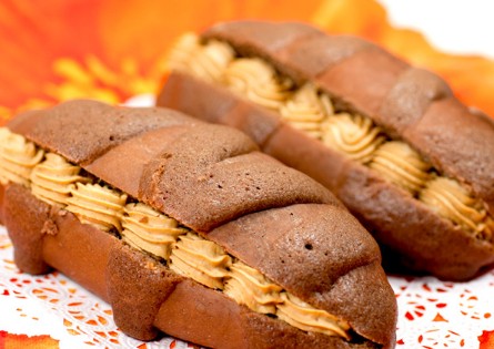 �����Ħ�����������