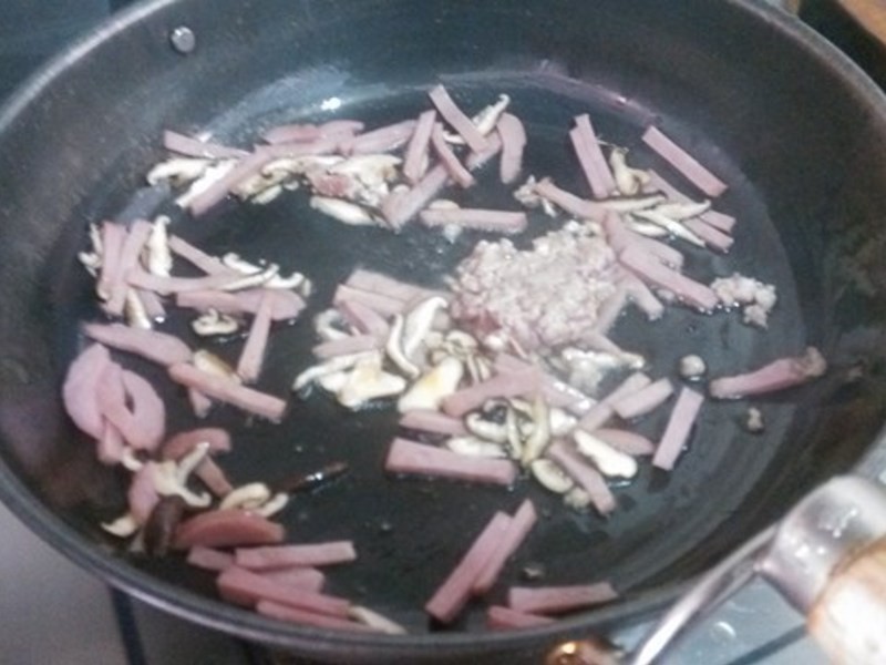 ����ζӣ��Ϻ��ͷ�������