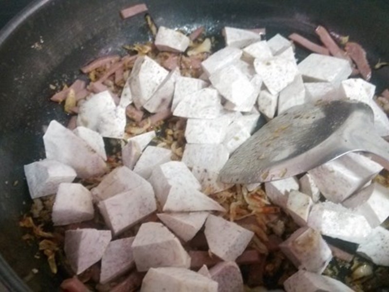 ����ζӣ��Ϻ��ͷ�������