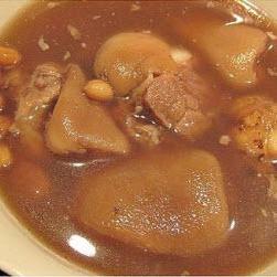 花生冬菇猪脚汤的做法