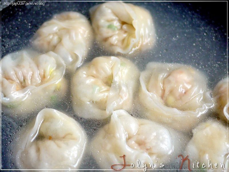 ?���������������ħŮJolyn������