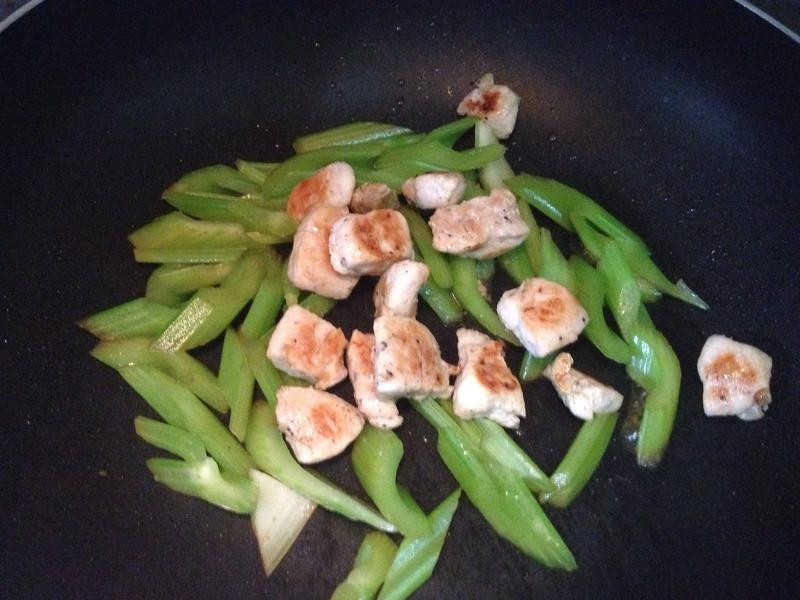 �ں������⳴���۵�����