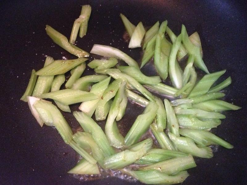 �ں������⳴���۵�����