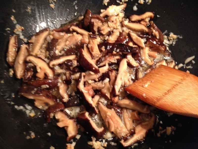 ��ͳ����ζ�ͷ�������