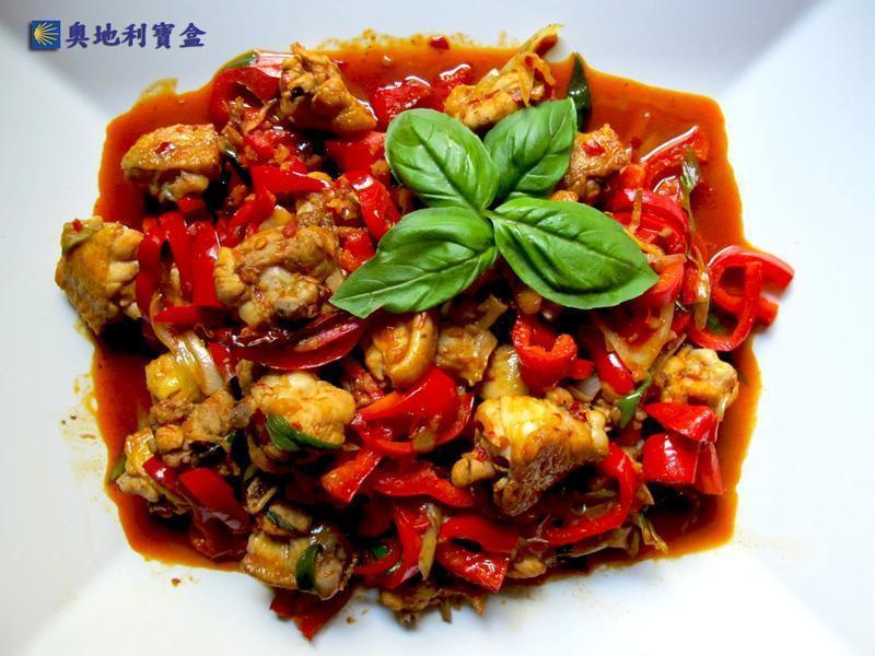 川辣子鸡翅-易做 好吃 10分钟的做法