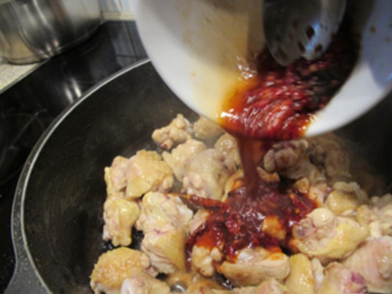 川辣子鸡翅-易做 好吃 10分钟的做法