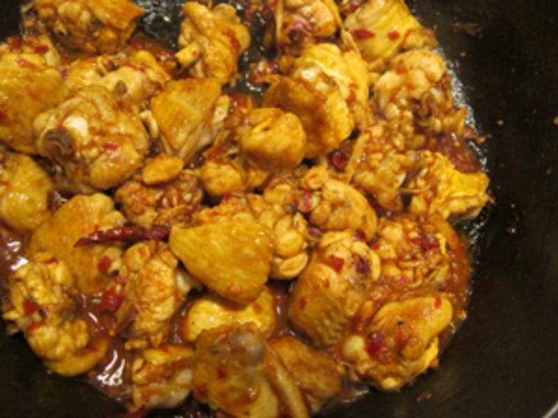 川辣子鸡翅-易做 好吃 10分钟的做法