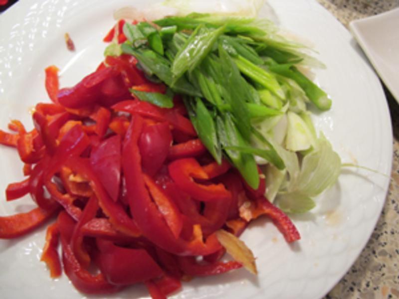 川辣子鸡翅-易做 好吃 10分钟的做法