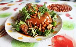 招牌红焖肘子的做法