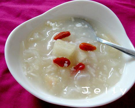 玉液琼浆——冰枸杞银耳酒酿的做法