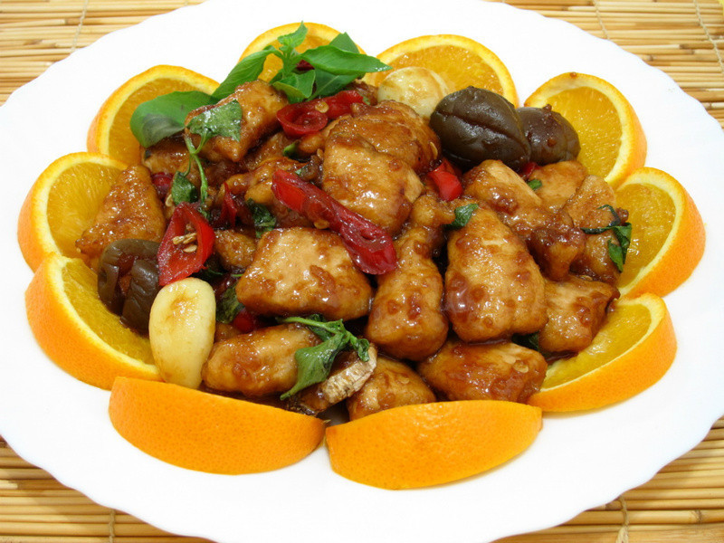 「解冻」鸡肉---三杯梅子鸡的做法