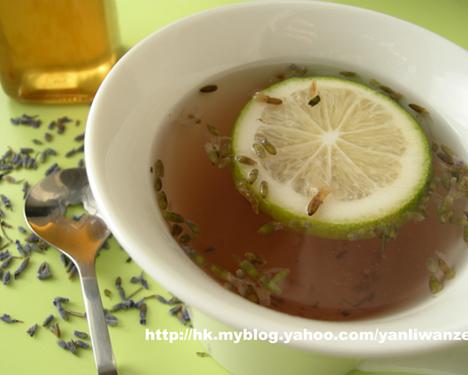 普罗旺斯的天空——薰衣草柠檬饮的做法