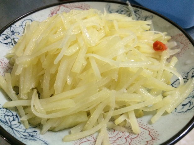 糖醋土豆丝--瘦腿餐的做法