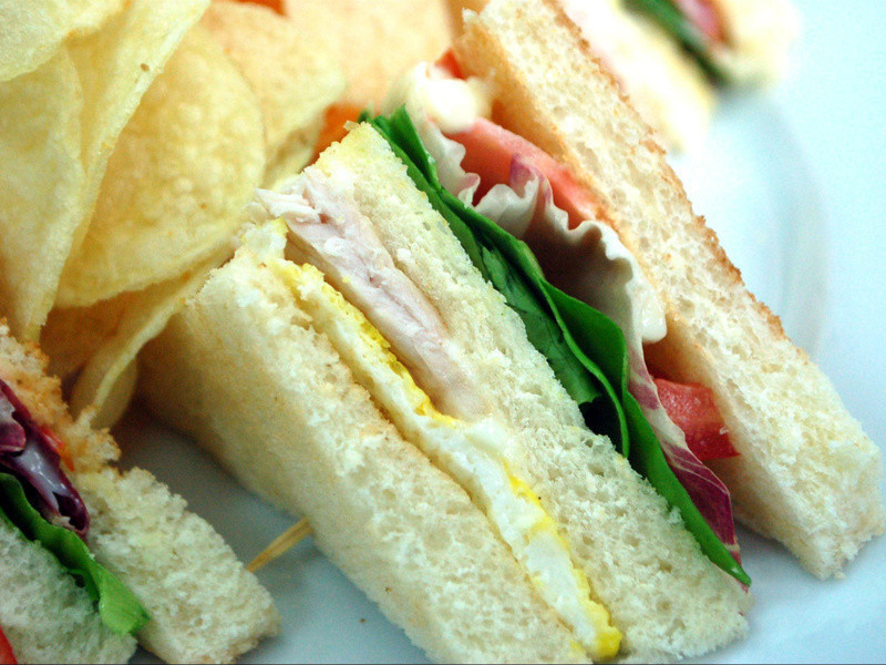 ���ӽ����ϰ֡������ε�����