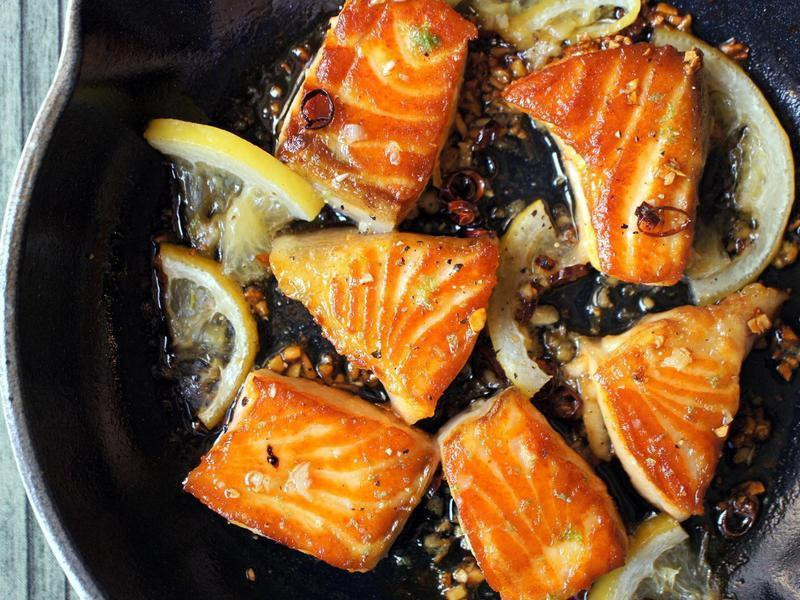 ���۴������������