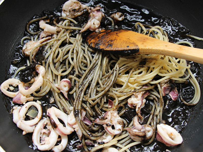 ����˹ī���� Spaghetti alle seppie������