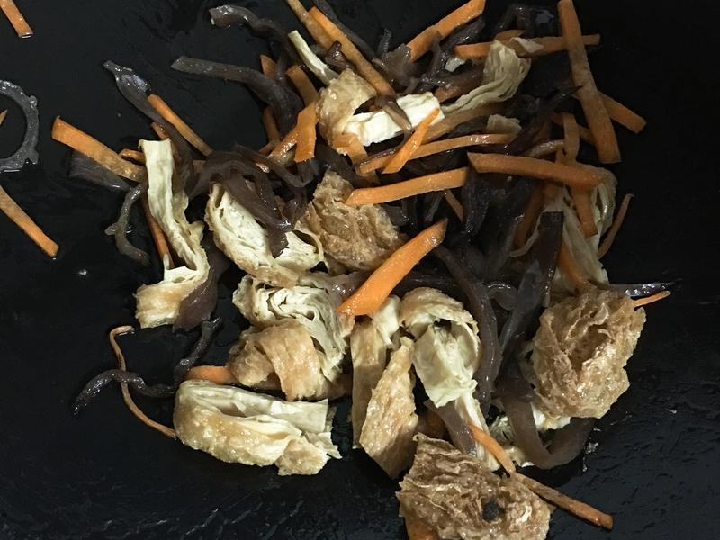 ���Ʒ۳������˵�����