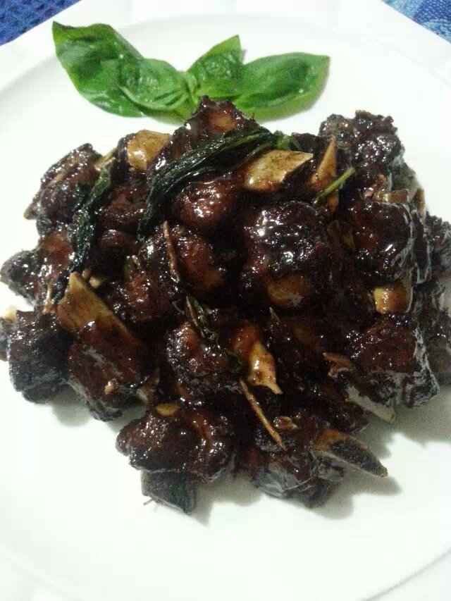 ���պڴ׽��ŵ�����