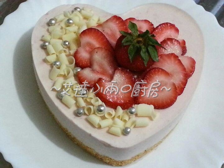 草莓乳酪蛋糕的做法