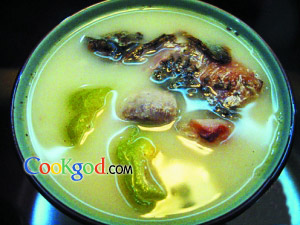 苦瓜淮山鲫鱼汤的做法