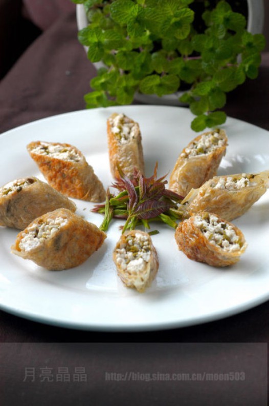 香椿豆腐卷的做法