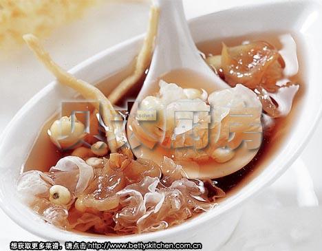 川贝蜂蜜炖雪耳的做法