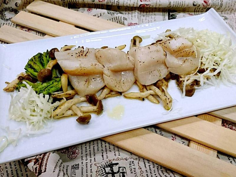 炙烧奶油干贝的做法