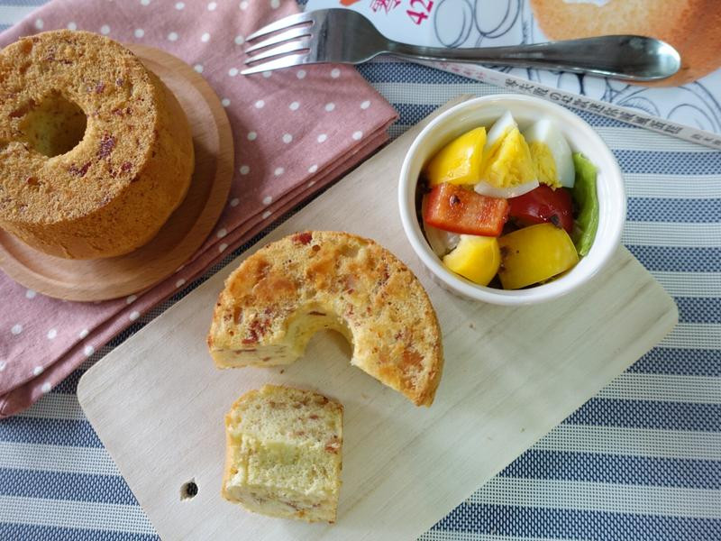 迷你培根洋葱戚风蛋糕的做法