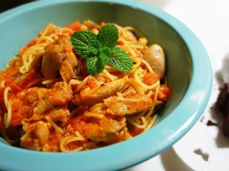 【无油料理】蕃茄鸡肉天使面的做法