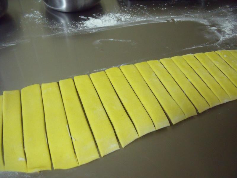 ��ɫ����������